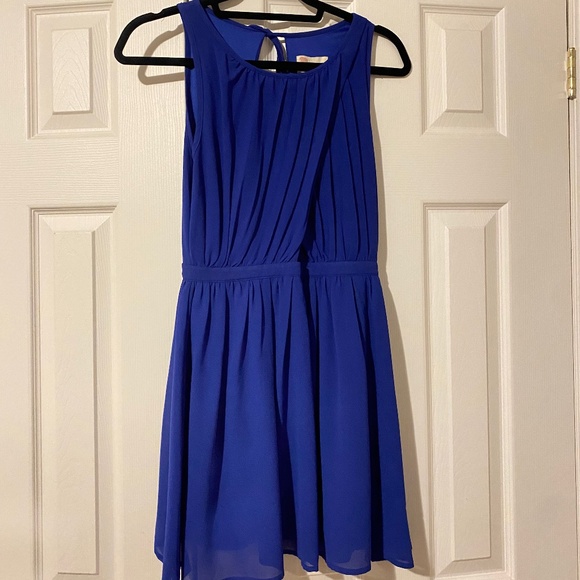 dark purple dress flowy mini dress with open back - Picture 1 of 3